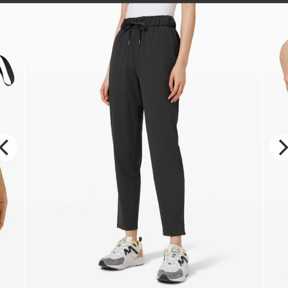 lululemon athletica Pants - LULULEMON On The Fly Black Pants Size 2